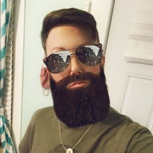 Meet your Posher, Robyn